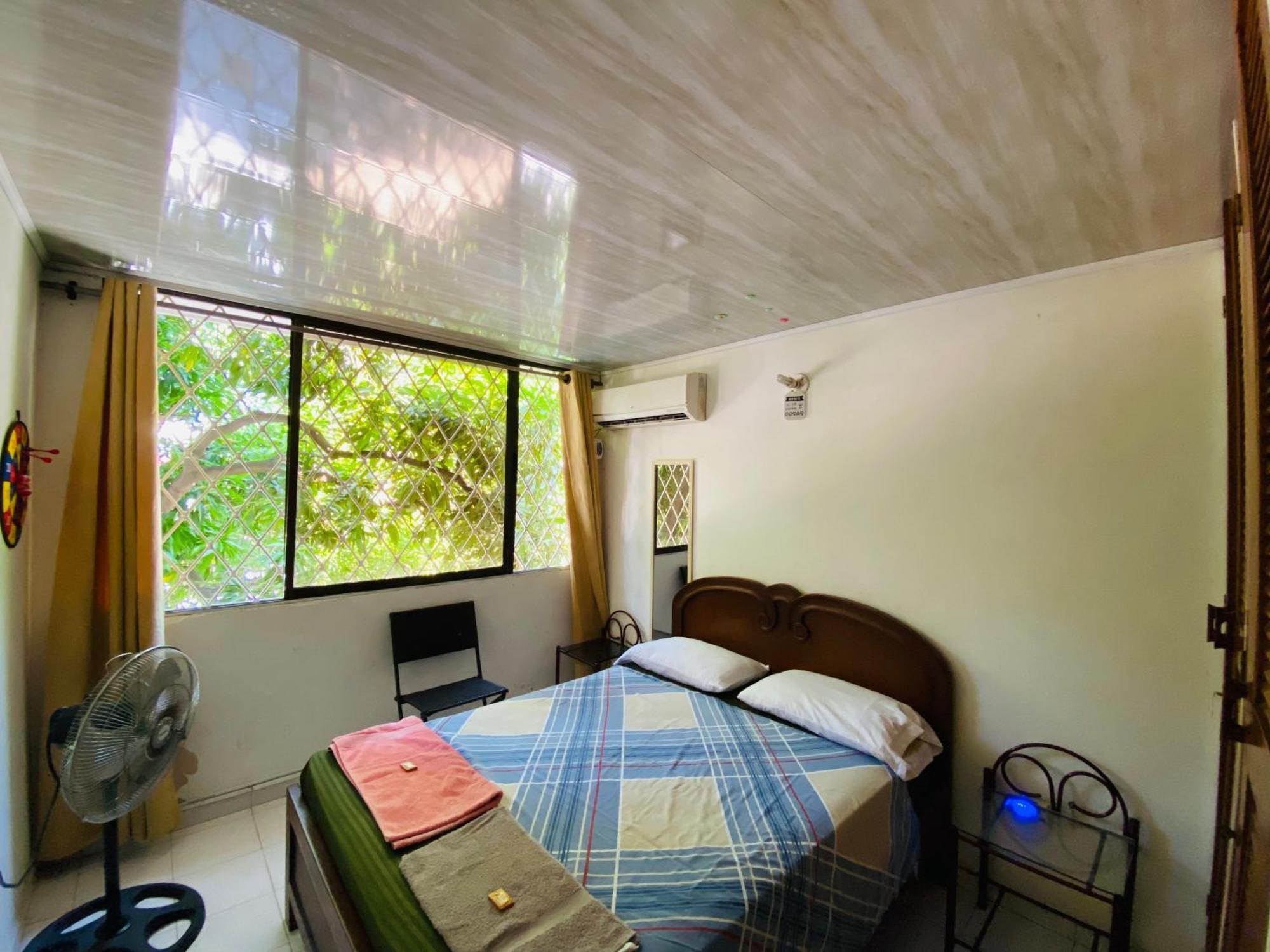 Casa Feliz Hostal ซันตามาร์ตา ภายนอก รูปภาพ