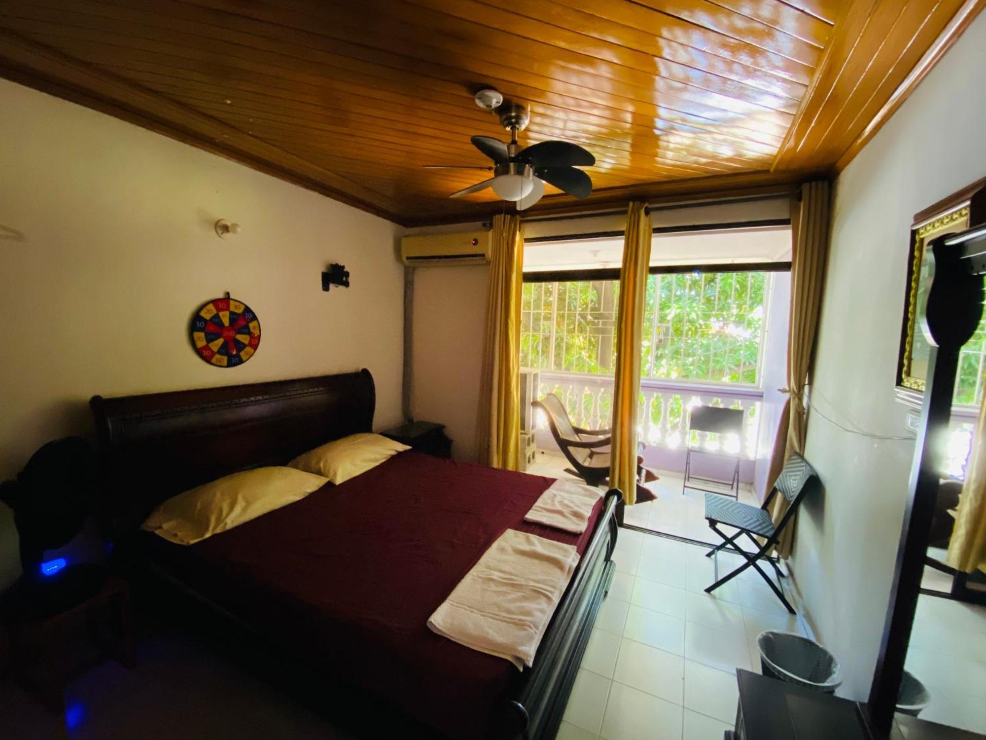 Casa Feliz Hostal ซันตามาร์ตา ภายนอก รูปภาพ